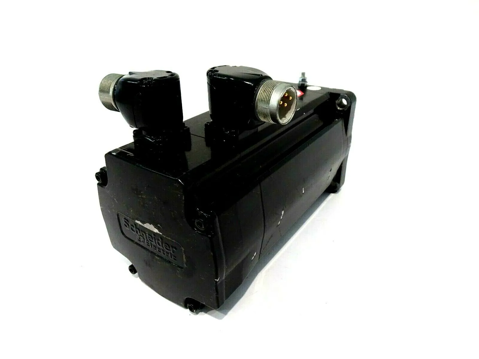 USED SCHNEIDER ELECTRIC BSH1002P21A2A SERVO MOTOR 65033202-021