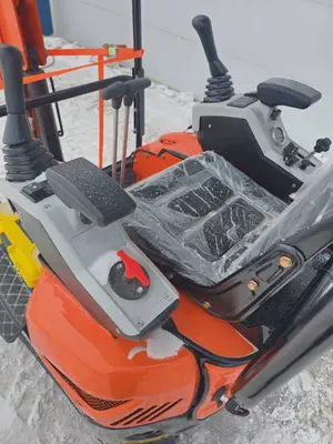 2025 SDLANCH Mini Excavator (IRE18P)
