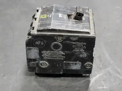 USED SQUARE D QO315