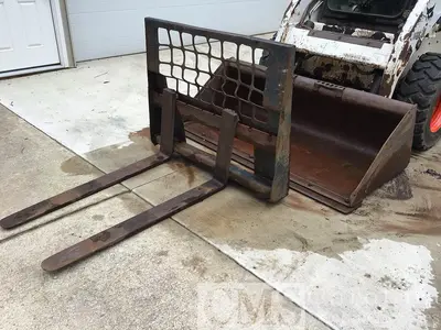 USED BOBCAT S175 SKID STEER LOADER