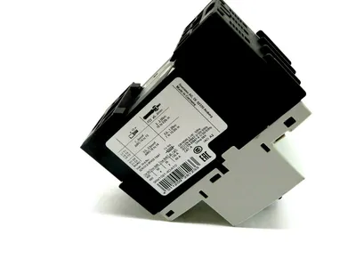 NEW SIEMENS 3RV1021-4DA10 CIRCUIT BREAKER 3RV10214DA10