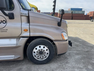 USED 2015 FREIGHTLINER CASCADIA