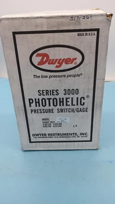 NEW Dwyer A3008-LT-RMR2