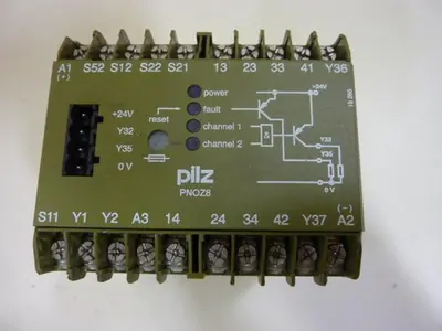 USED PILZ PNOZ824VDC3S1O