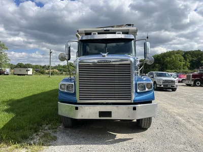 Used 2016 Freightliner 122SD Dump trucks Delaware US | Zadoon Equipment #1480571