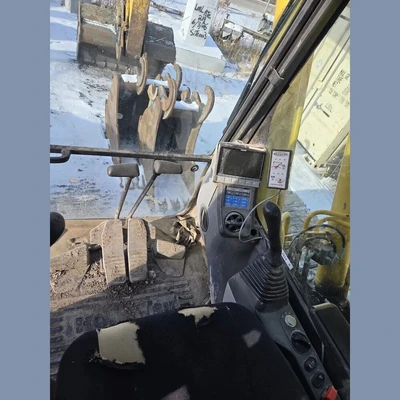 USED KOMATSU PC200LC-8