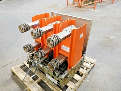 Used GE VB 13.8-1000-3 Circuit Breakers Ohio US | Equipment Recovery Corp. #1331009