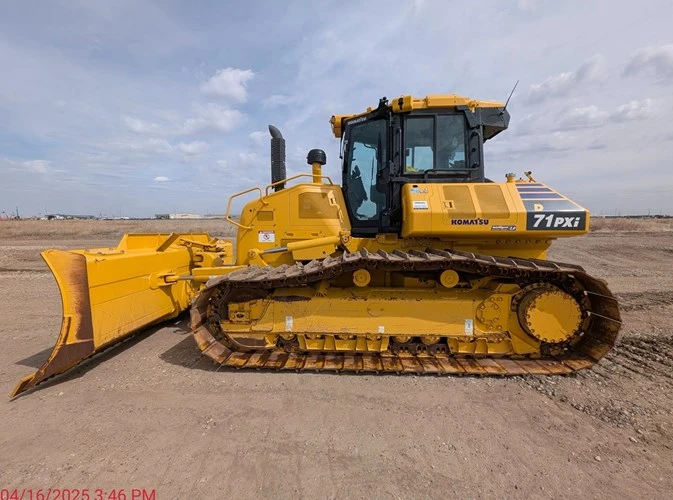 USED 2019 Komatsu D71PXI-24