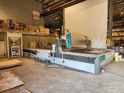 USED 2020 FLOW MACH