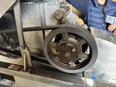 USED URSCHEL LABORATORIES L-A WITH DISCHARGE CONVEYOR