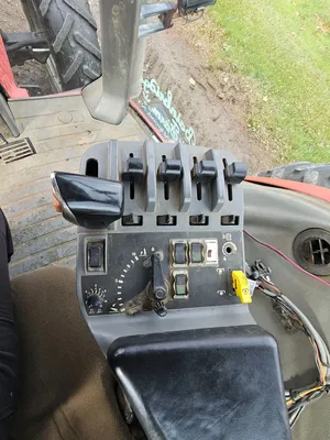 CASE IH MX270 TRACTOR Tractor | Iron Listing (11)