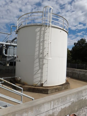 30,000 Gallon Carbon Tank