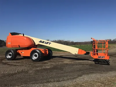 USED 2012 JLG 600S