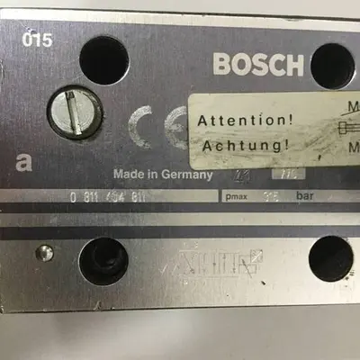USED BOSCH 0 811 404 811