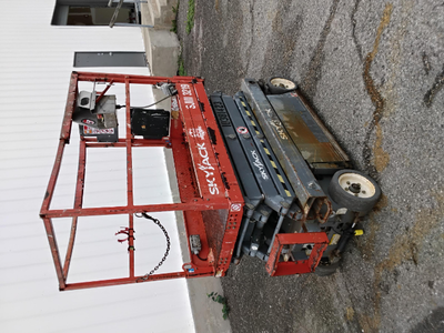 USED 2015 Skyjack SJ3219