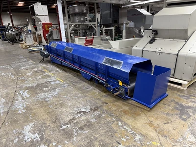 18' L x 24" Wide Flatbelt Conveyor