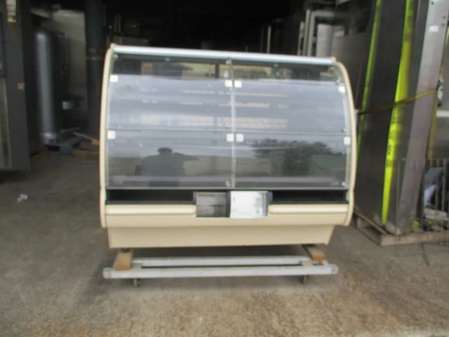 Used STRUCTURAL _UNKNOWN_ Food Displays California US | BakeryEquipment.com #1555653