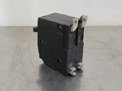 Used SQUARE D QOB215 Switchgears British Columbia CA | Lenmark #244674