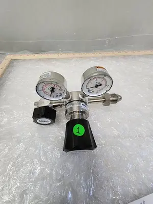 AIRGAS REGULATOR Y111213C580-AL 200 PSI - 4000 PSI
