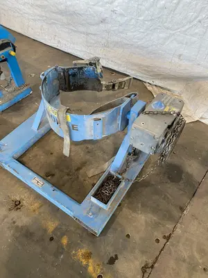 2,000 # MORSE KONTROL-KARRIER 55 GALLON BARREL TIPPER. STOCK # 0846721