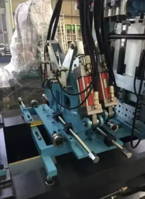 Automatic Z C U Purlin Roll Forming Machine in China