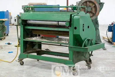 USED BLACK BROTHERS 22D GLUE SPREADER