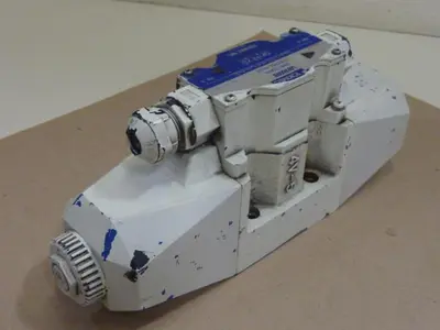 USED VICKERS DG4V533CMP7LH630