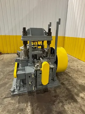 40 TON RLM MODEL #R40 4-POST CUTOFF PRESS & SERVO DIE ACCELERATOR: YOBRO #23887