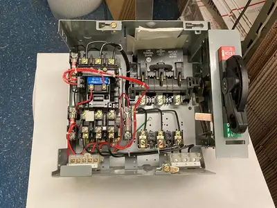 USED ALLEN BRADLEY 2112B-BDB-6P-17-24R-41-111 Q