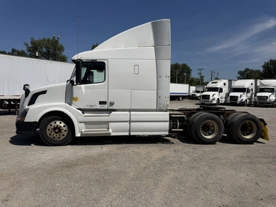 Used 2009 VOLVO VNL Conventional trucks Indiana US | Miedema Asset Management Group #1414638