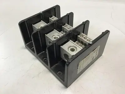 USED ALLEN BRADLEY 1492-PD3183