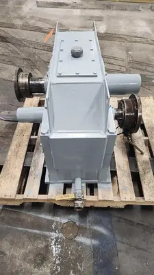 FALK ENCLOSED GEAR DRIVE SPEED REDUCER 5.643 RATIO 2090Y1-LD