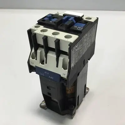 USED TELEMECANIQUE LP1D3210
