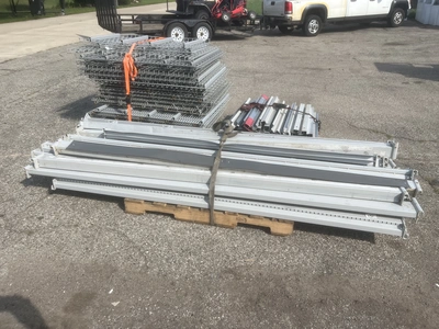 Used LARGE LOT OF PALLET RACKING _UNKNOWN_ Pallet Racking Michigan US | Miedema Asset Management Group #1413451