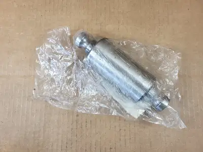NEW PACCAR B65-1013