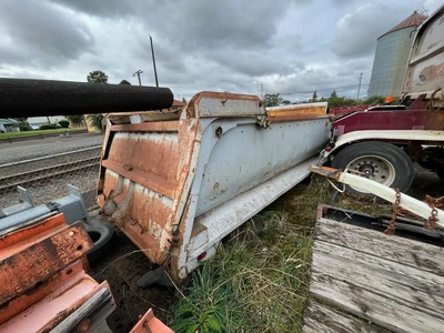Used _UNKNOWN_ _UNKNOWN_ Dump Trailers Oregon US | KNM Equipment Sales & Service #1363678