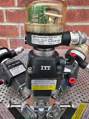USED 5 ITT ADVANTAGE STAINLESS STEEL DIAPHRAGM VALVES W/ VALVE POSITIONER