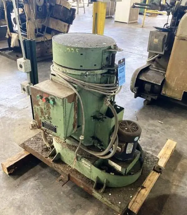New Holland K-24 12" x 12" chip wringer/dryer, SS.