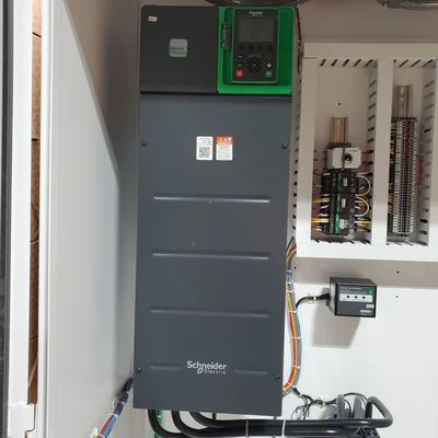 New | in-Stock Schneider Electric Altivar 930 Outdoor Variable Speed Drives California US | American Industrial Supply Co. #1519697