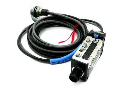 NEW KEYENCE PX-10CP PHOTOELECTRIC SENSOR W/CABLE PX10CP