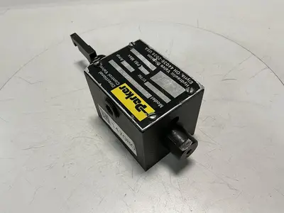 USED PARKER D3T1H21X4544