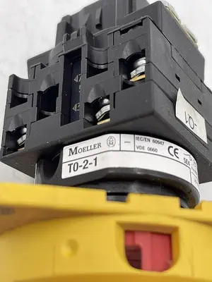 Used MOELLER MOELLER T0-2-1 Misc Electrical & Power Parts | ND Industrial Surplus #1212920