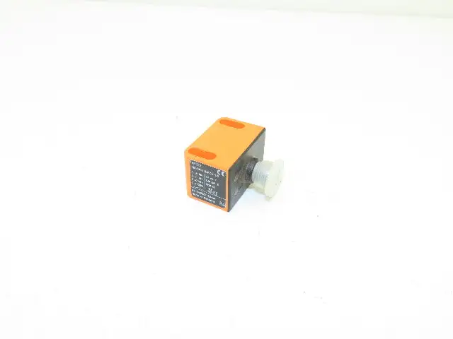 IFM IND3004DBPKG/US Efector Dual Inductive Sensor Valve Actuator 36VDC 4 Pin