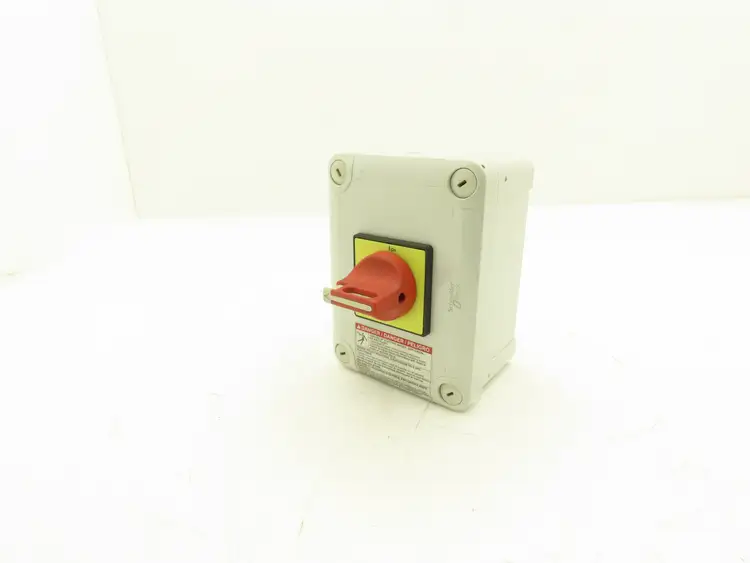 Used SCHNEIDER TELEMECANIQUE _UNKNOWN_ Electrical Boxes Indiana US | Arrow Industrial #638906