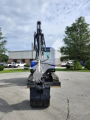 USED 2025 BLU B60