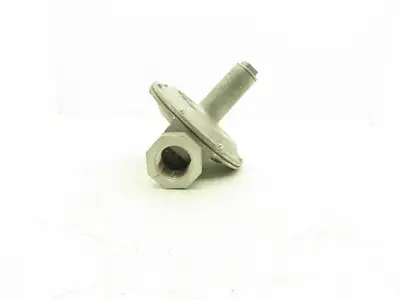 Maxitrol 325-7 Gas Service Regulator 10psi Max 1-1/4"NPT