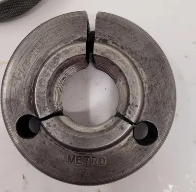 Used BESLY THREAD RING GAUGE Misc Industrial Equipment Kentucky US | Aucto #686748