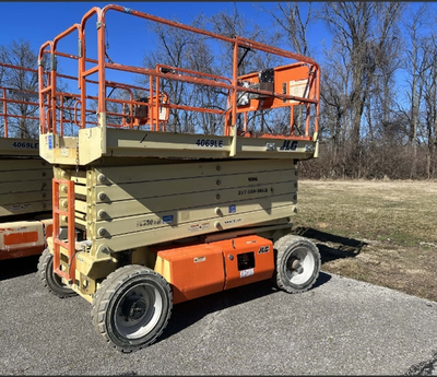 USED 2018 JLG 4069LE