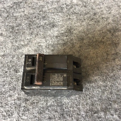 Used GE THQL2130 Circuit Breakers California US | Davliegogo LLC #1729081