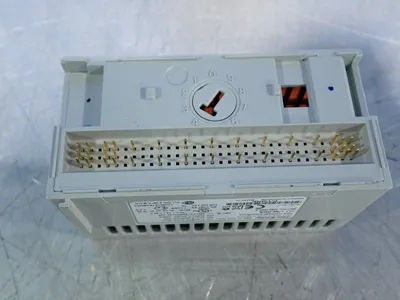 NEW ALLEN BRADLEY 1794OW8